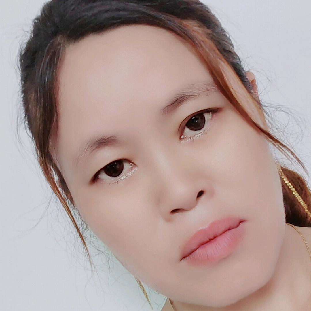绿叶纷纷