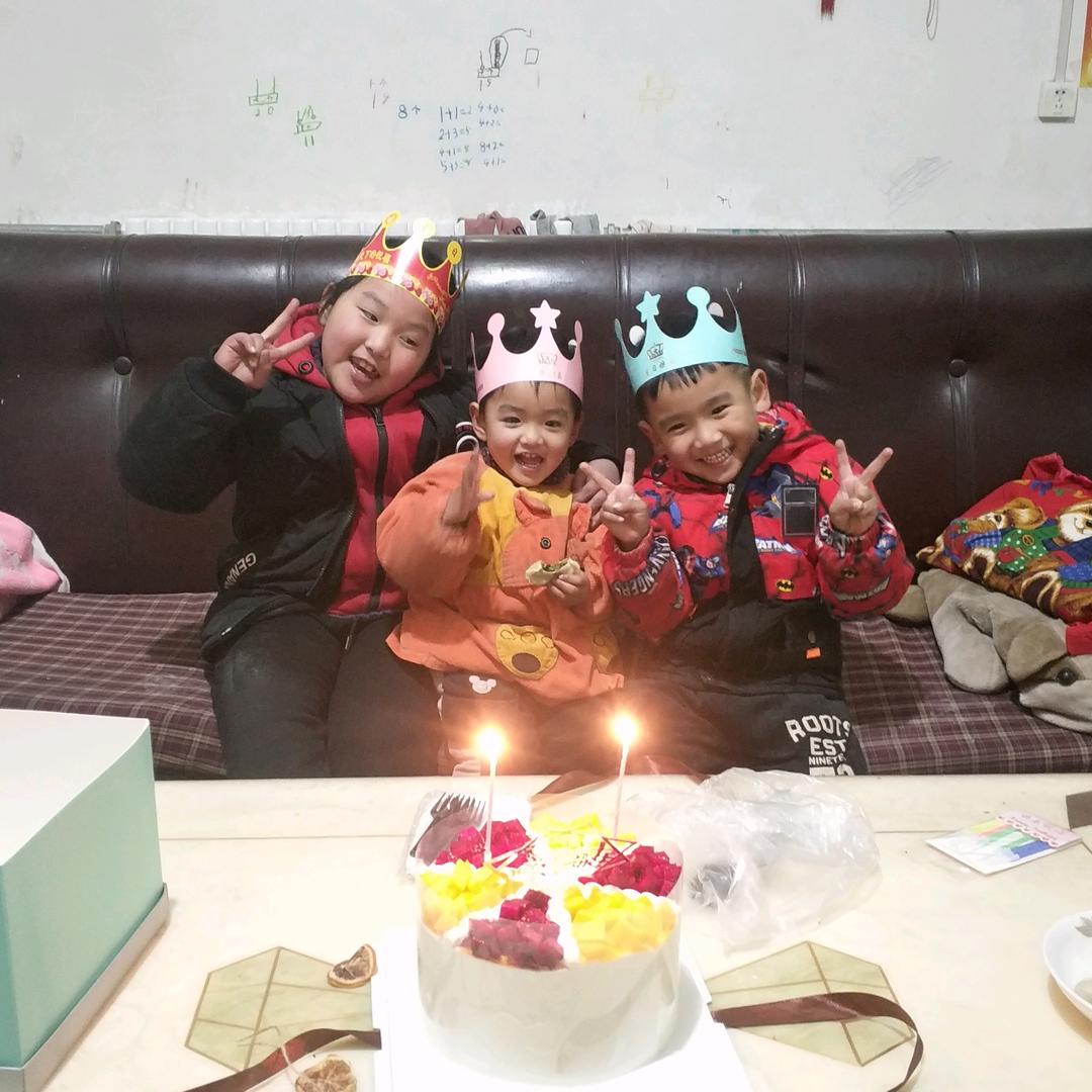 巨隆钢管周广浩