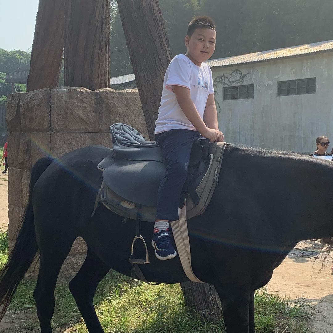 童鑫童乐童装城