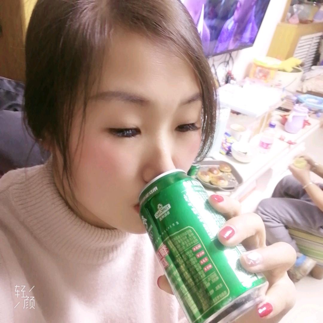 甄妮