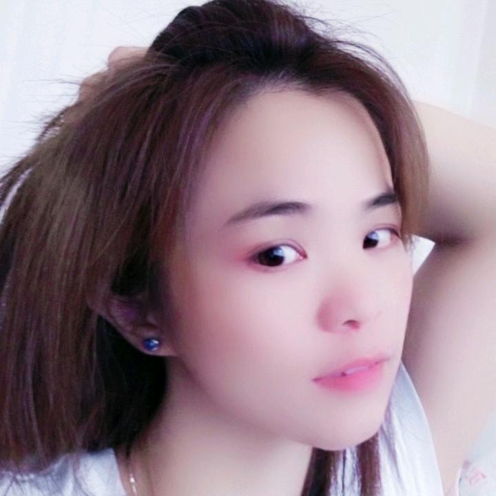 不要別人的擁抱 ，因為那裡沒有你的心跳
