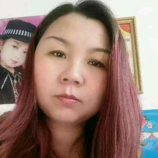 乌达矿林场绿色葡萄采摘园