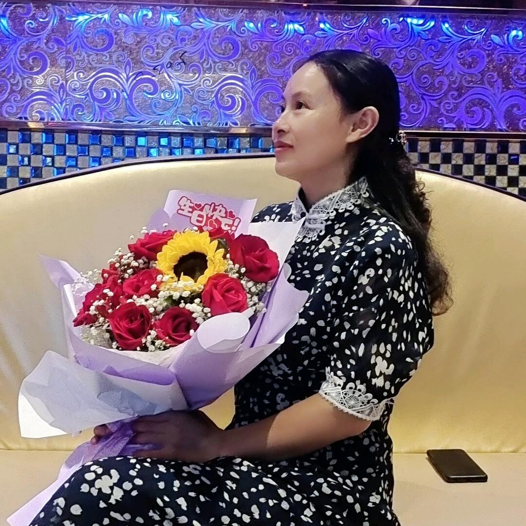 白梅飘逸…农村生活