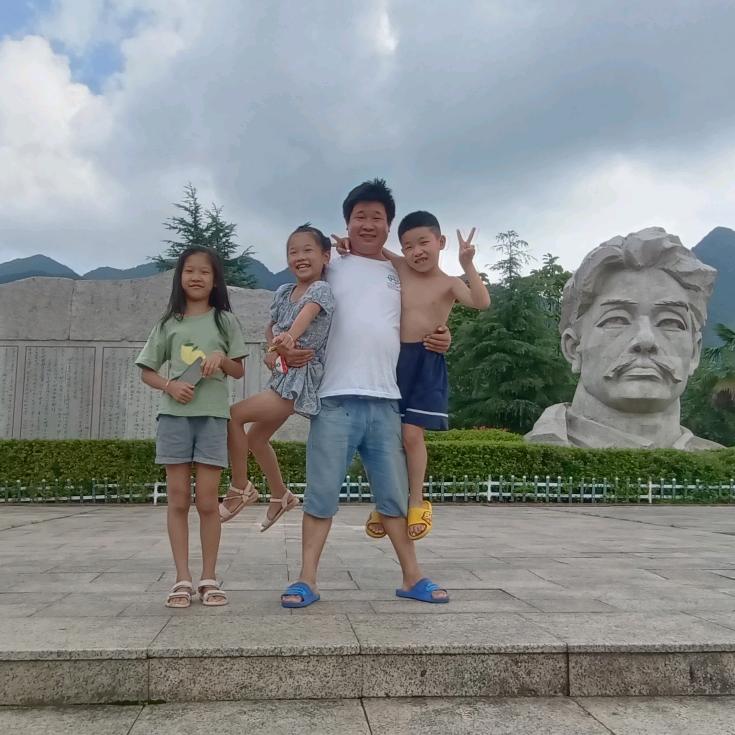 玉山广告小封（佰变广告）