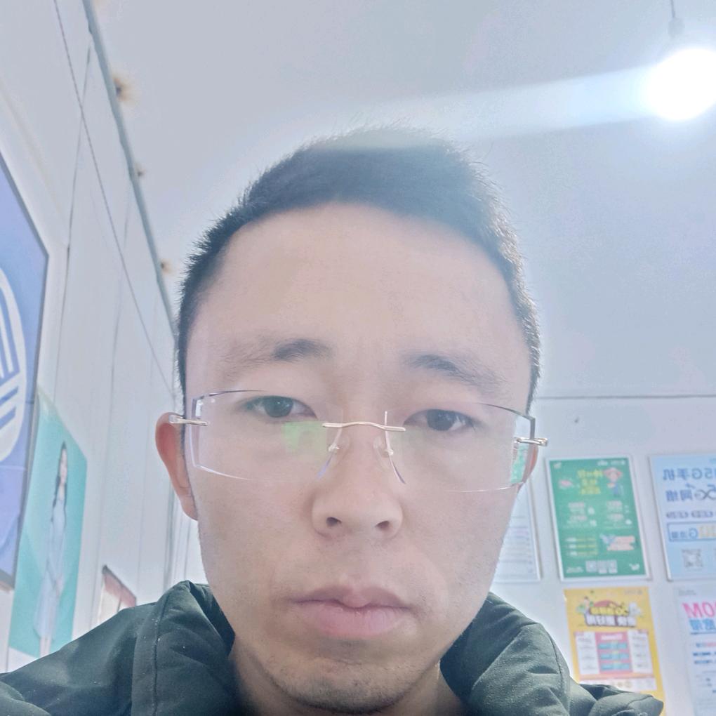 老何