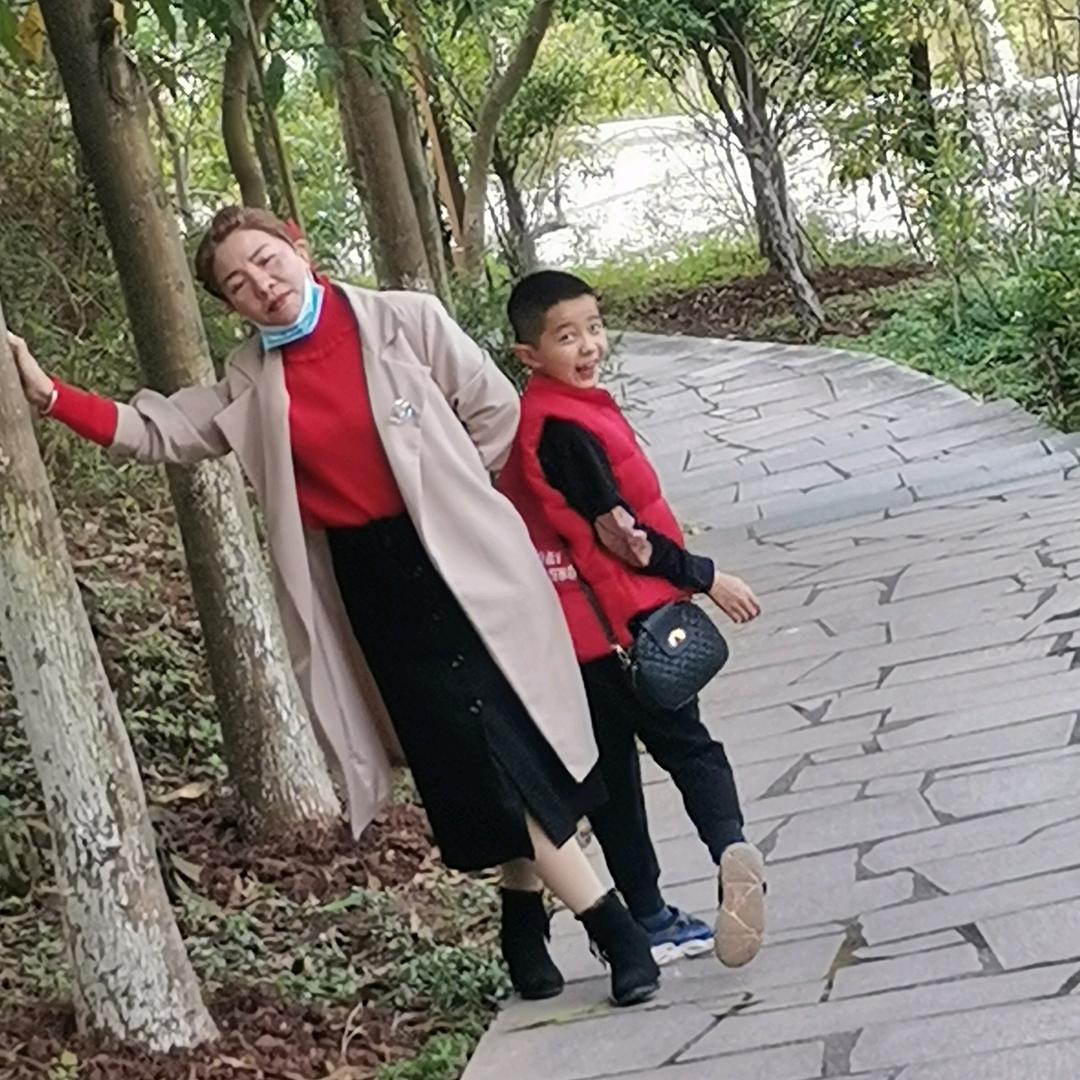 谭李政洋
