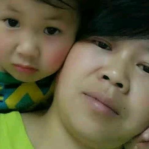 幸福的四口之家