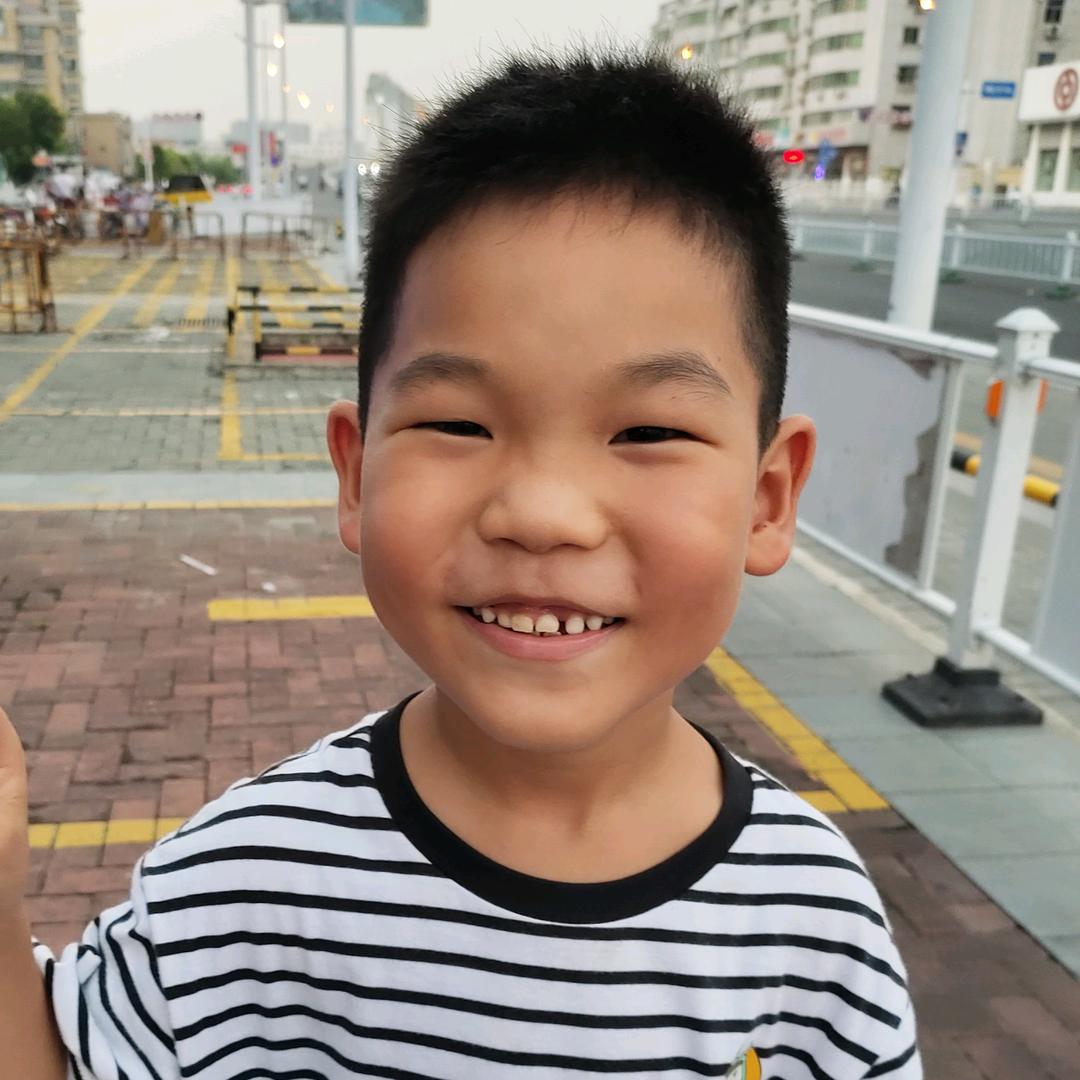 尚书房东门路边三轮车麻辣鹅猪头肉