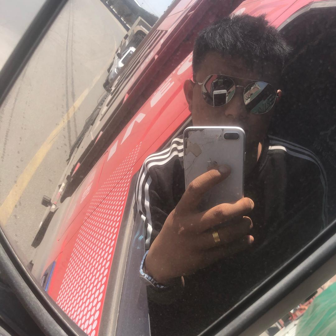 云.M  重型车上的男人.🚚🚚
