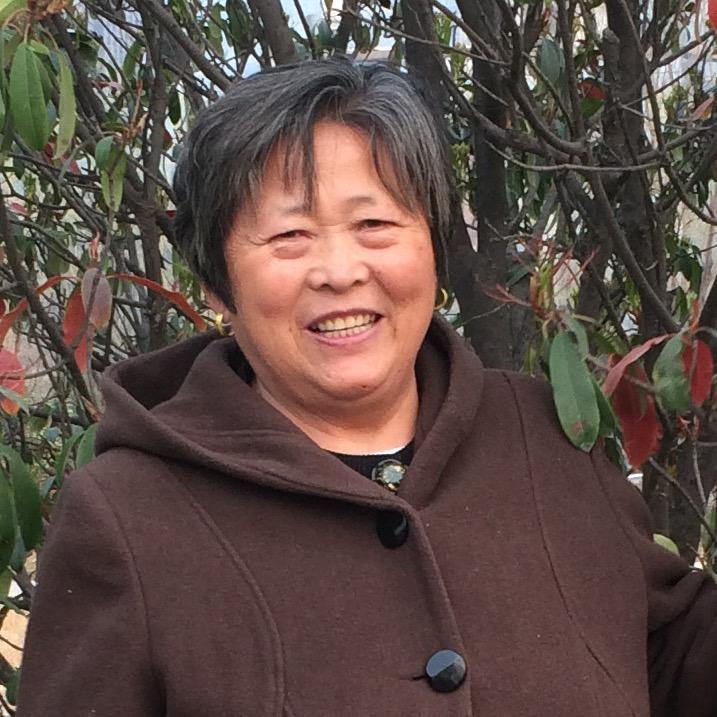 养金蝉的胖翠翠