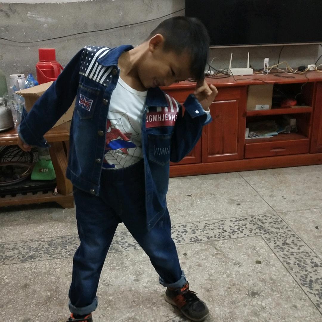 杨洋得亿