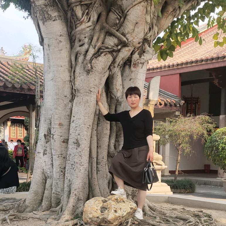 俩千金的妈妈