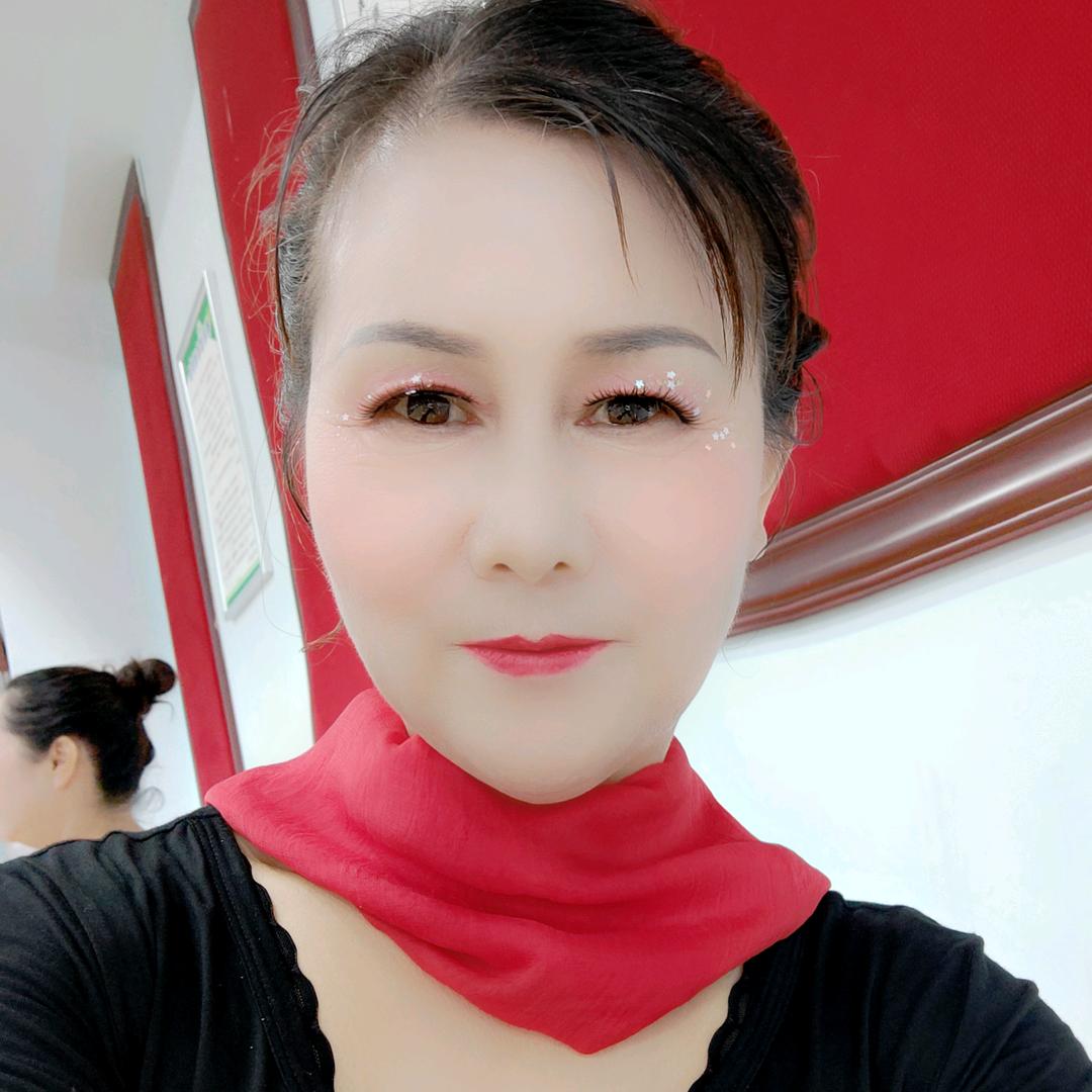 一帆风顺      梅姐