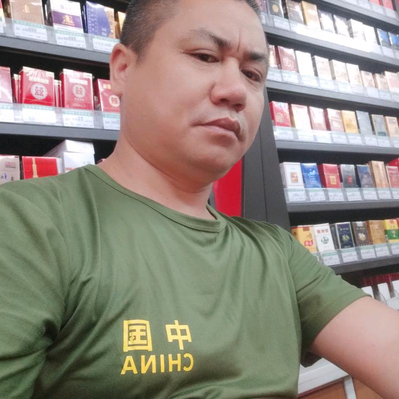 杨帆万李
