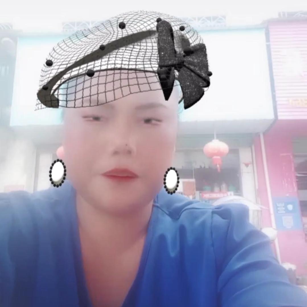 龙布镇卤肉红姐