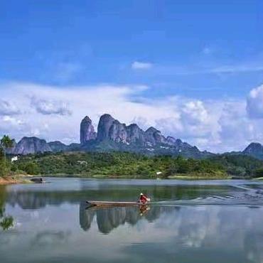 同心同德！繁荣富强