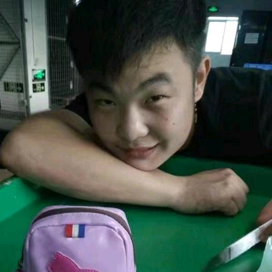 辉