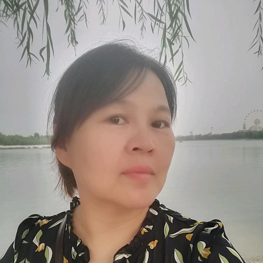 管家三小姐