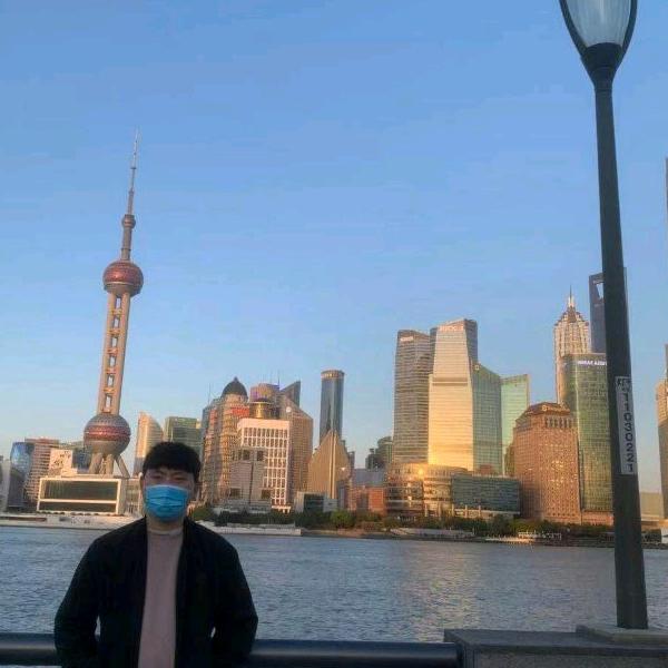 崩爆米花小哥