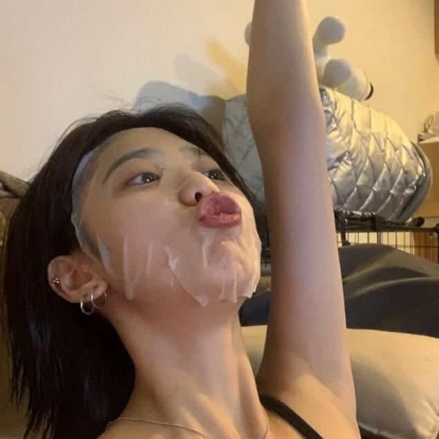 🌿爱吃香菜🌈