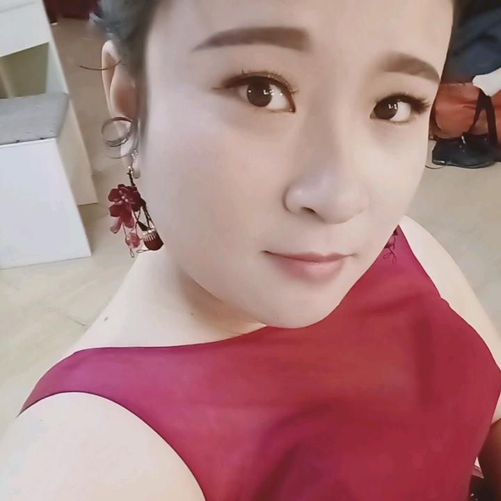 欣然可桐