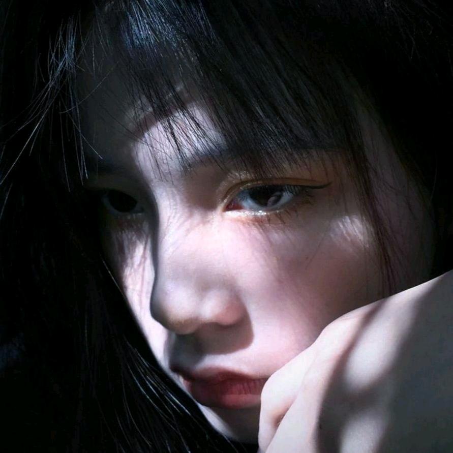 听歌的小孩
