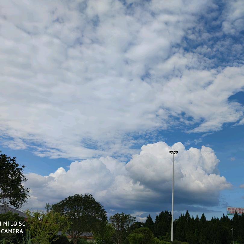 “隔壁班的同学”