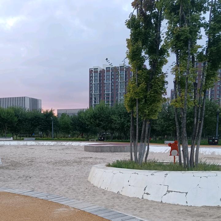 平安夜UFO外婆家禅修模式图书馆管理员