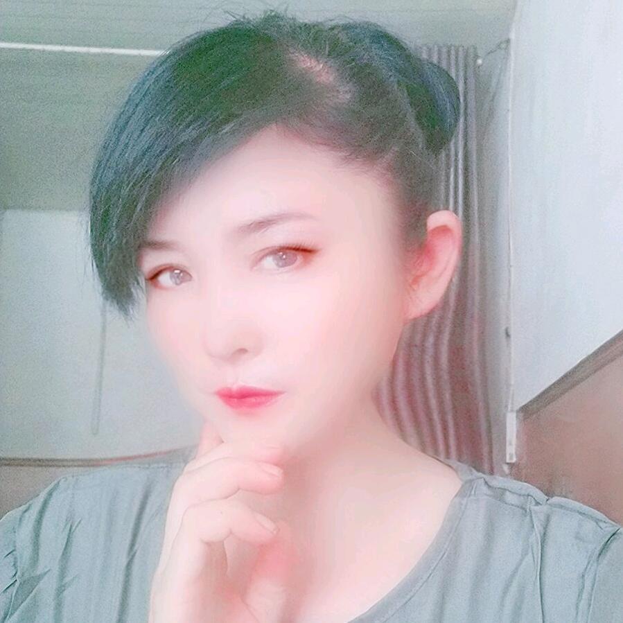 英子