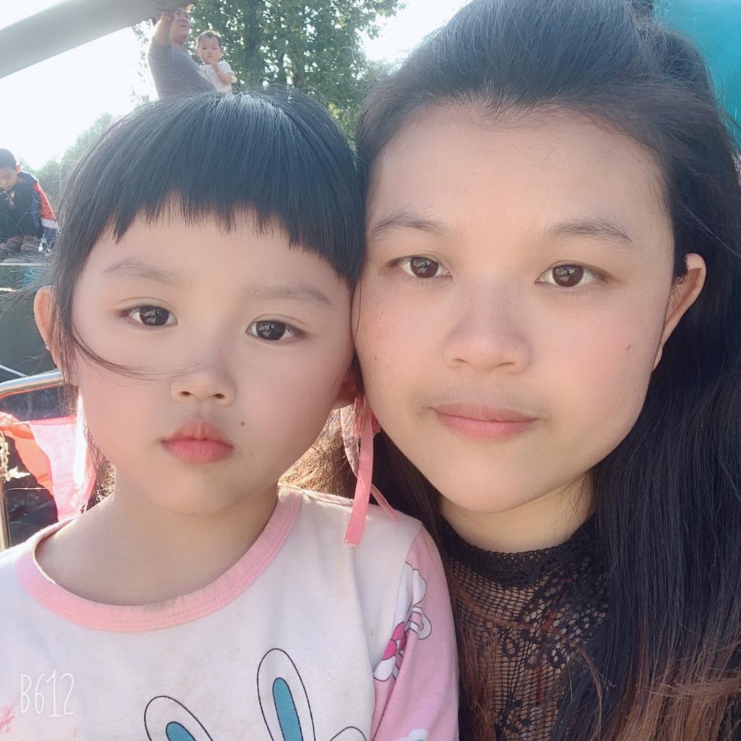 华阳馨苑销售小邹