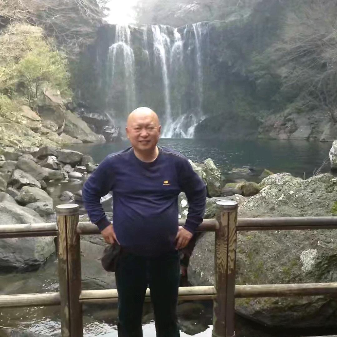 康康