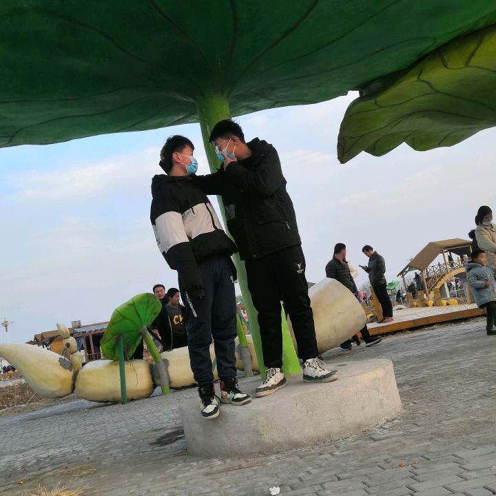 萍水相逢.