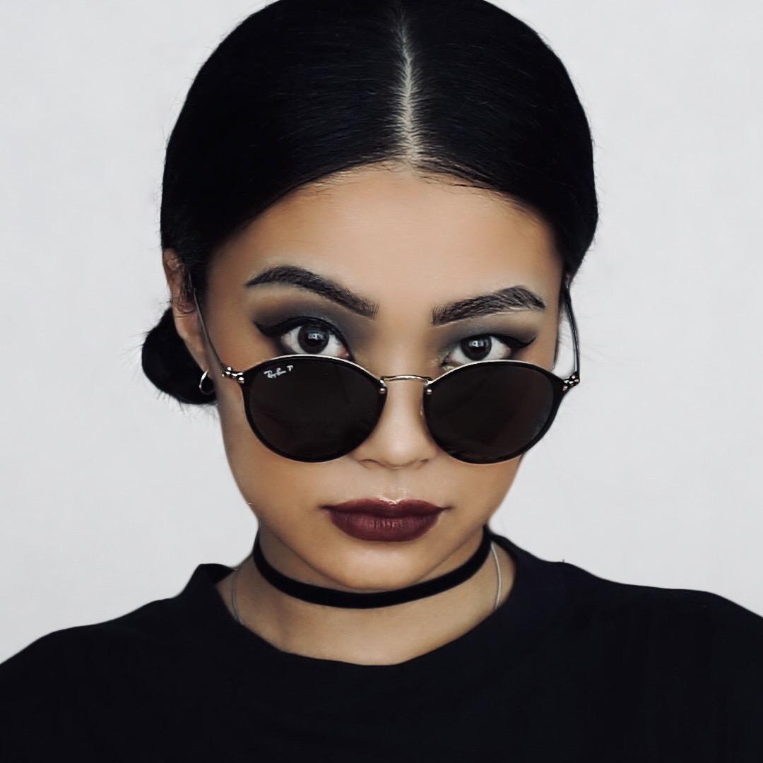 Yasmin卡卡