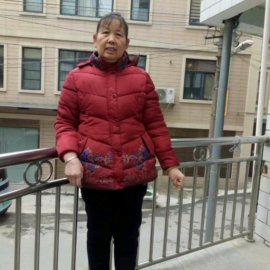 我是爱唱花鼓戏的吴晓英，喜欢听花鼓戏就来