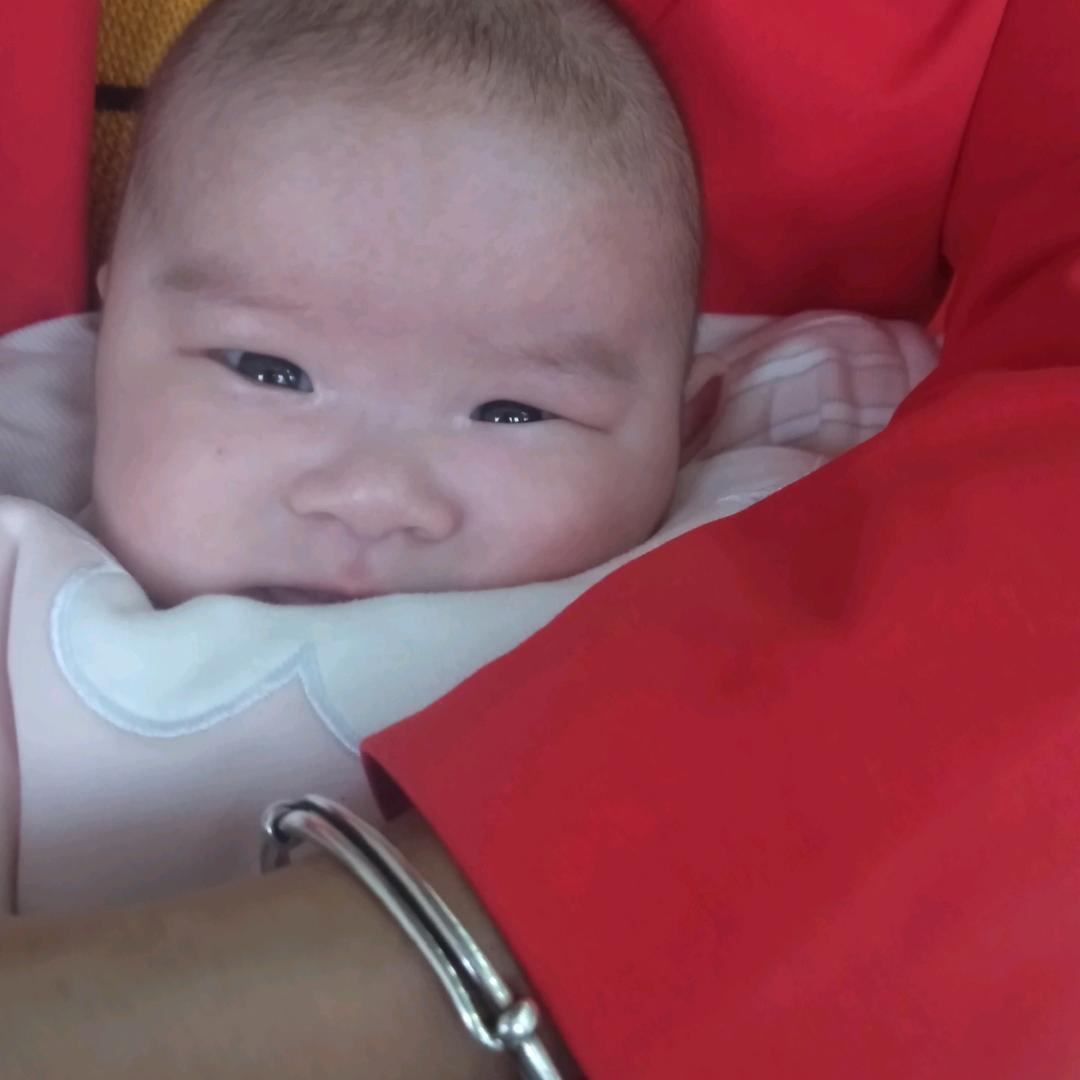 扬州宝妈吴佳佳