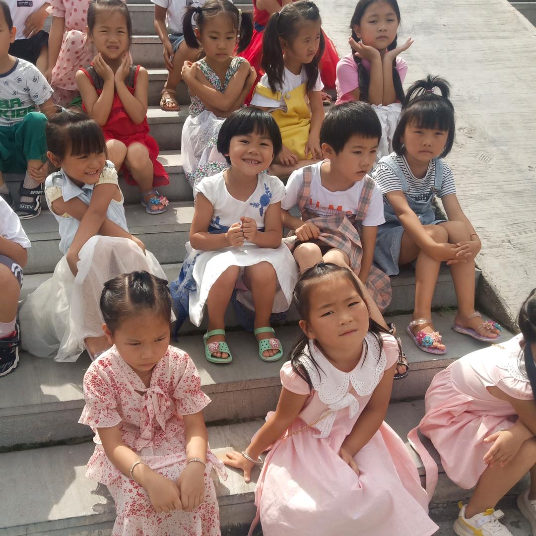 驱马🐴哥的小队长