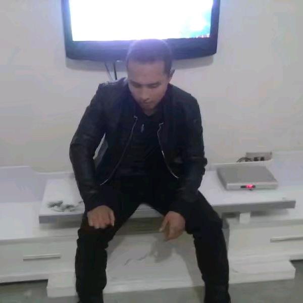 兜里有烟才打伞