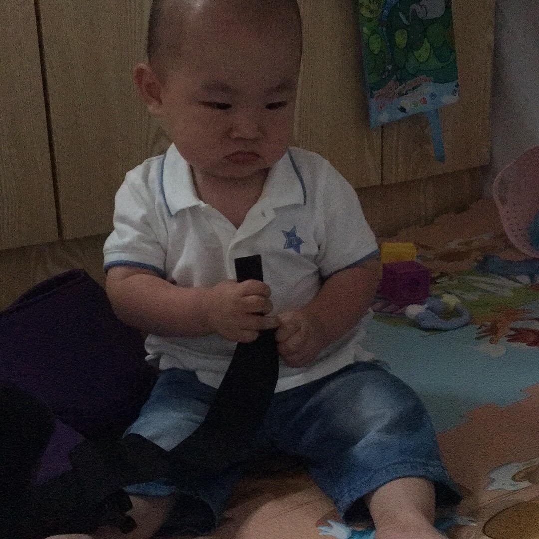 是的……？。  ，乙