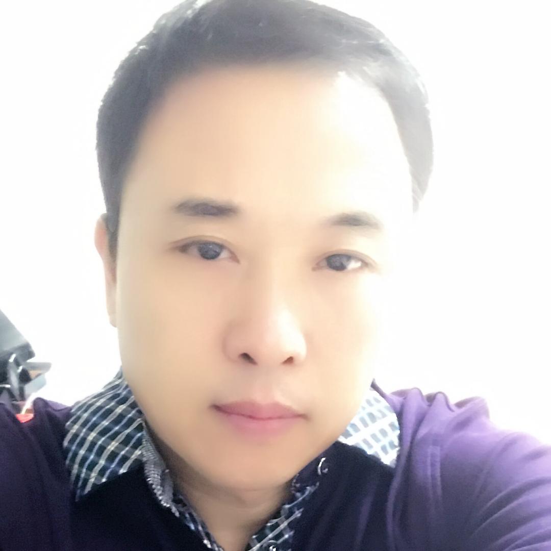 童哥、乡里男子家
