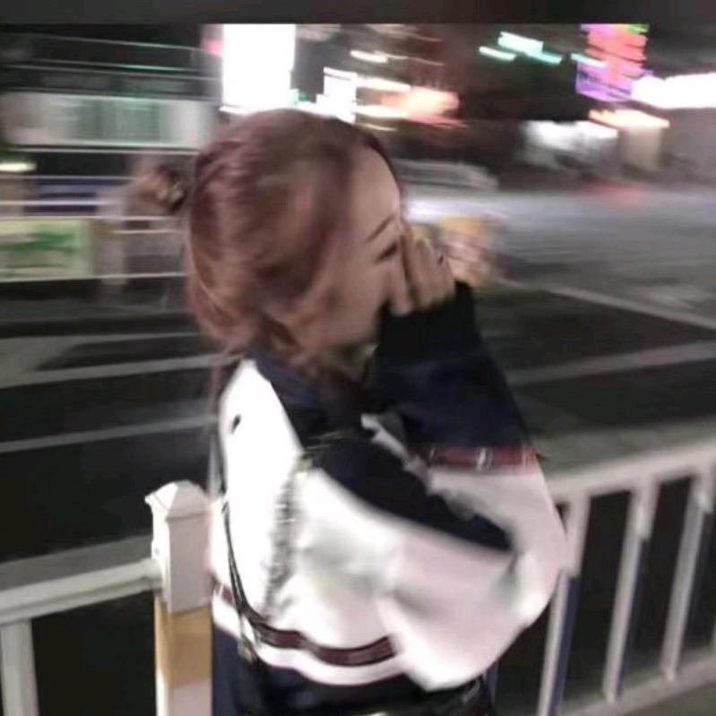 瑶瑶不脱妆粉底液💞