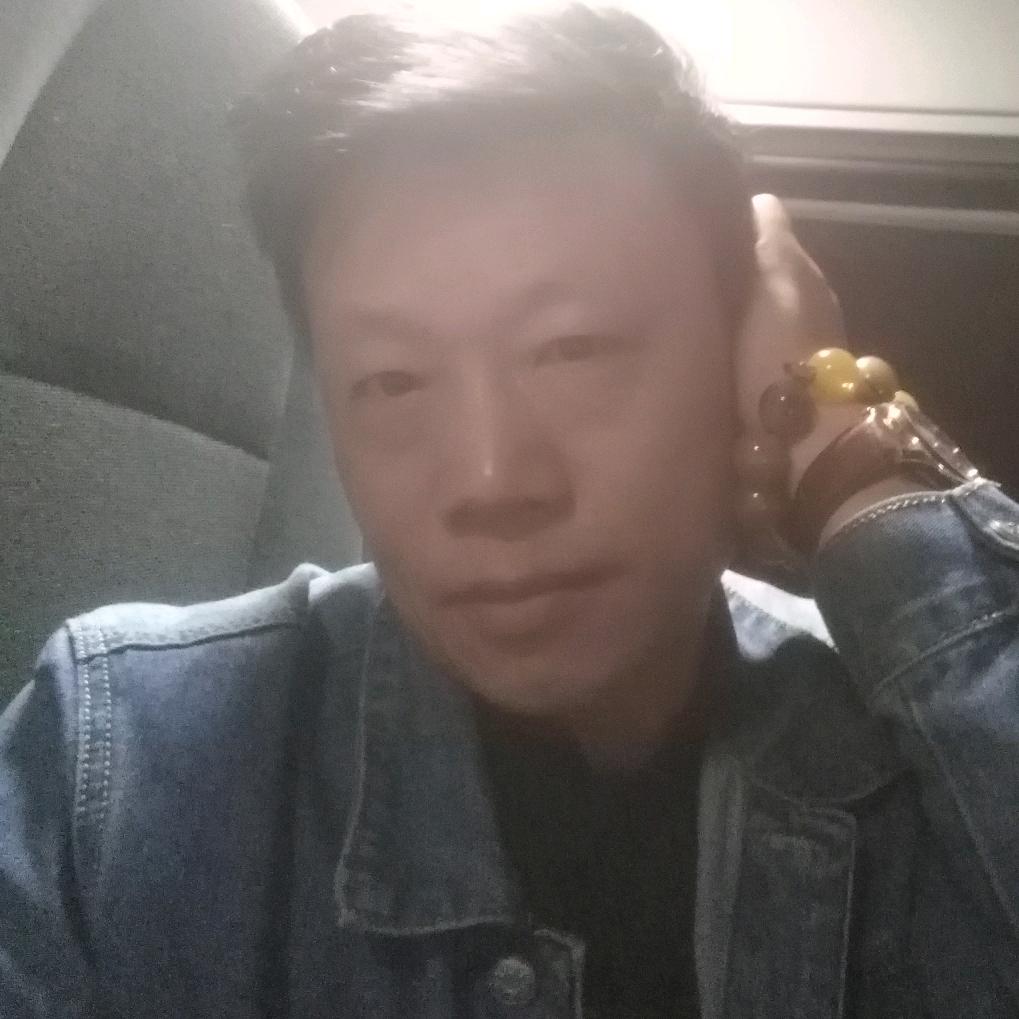 山水不相逢