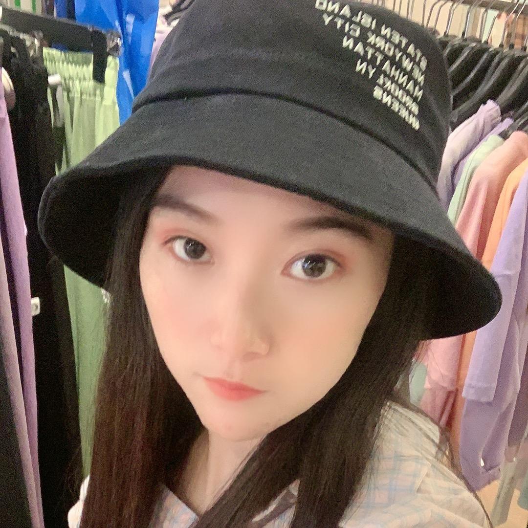 张莉