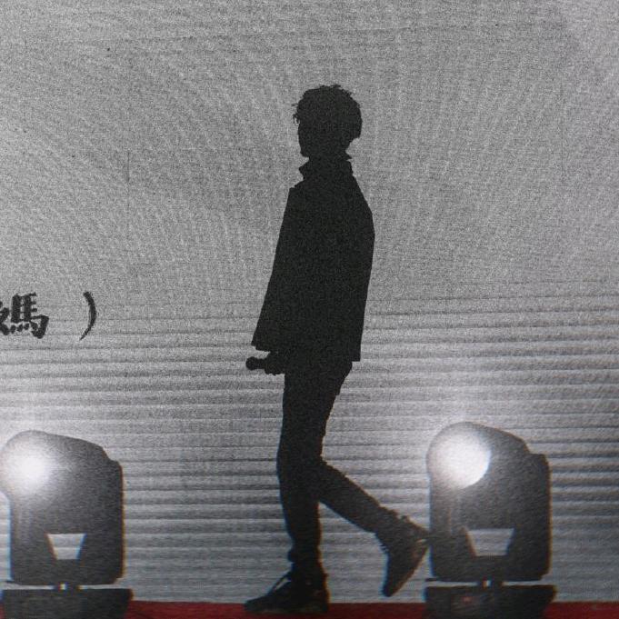 小花想浇阳光🌸