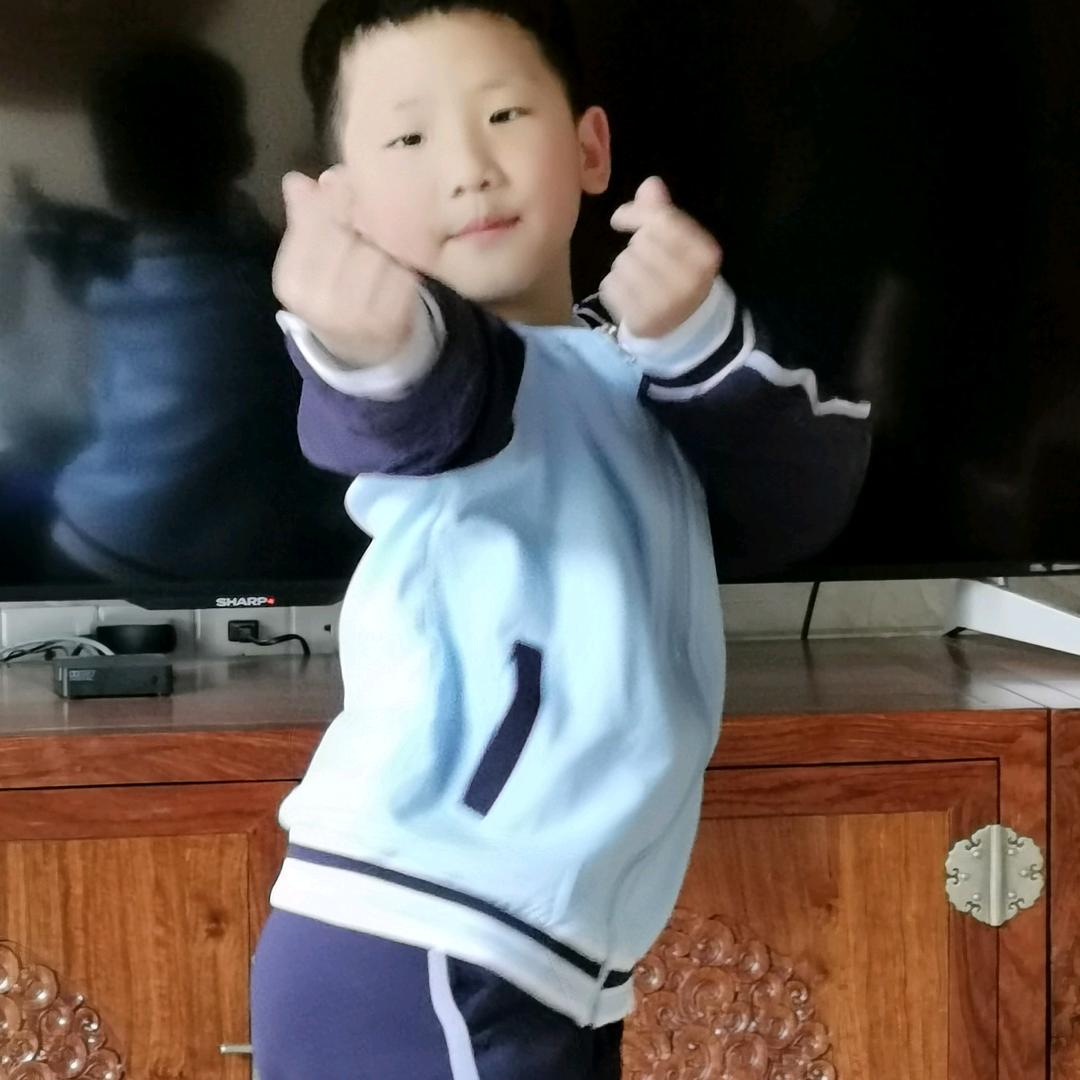 漂浮不定的猫暄