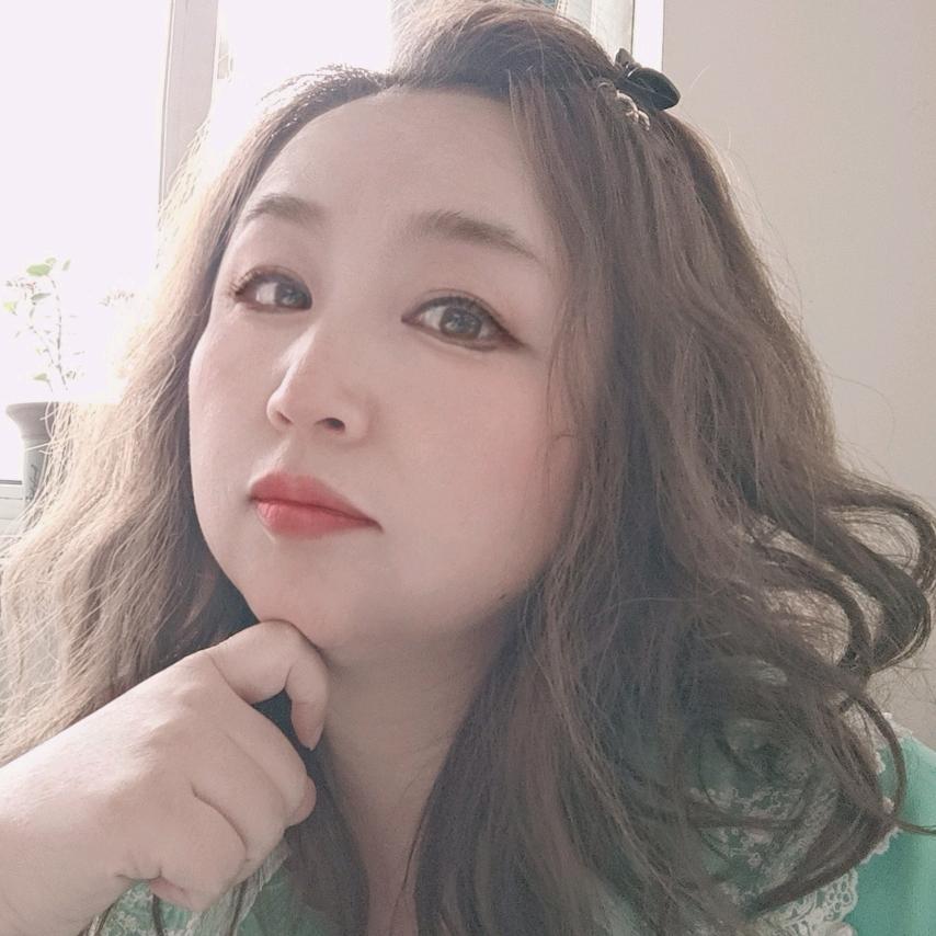 阳光和你💕