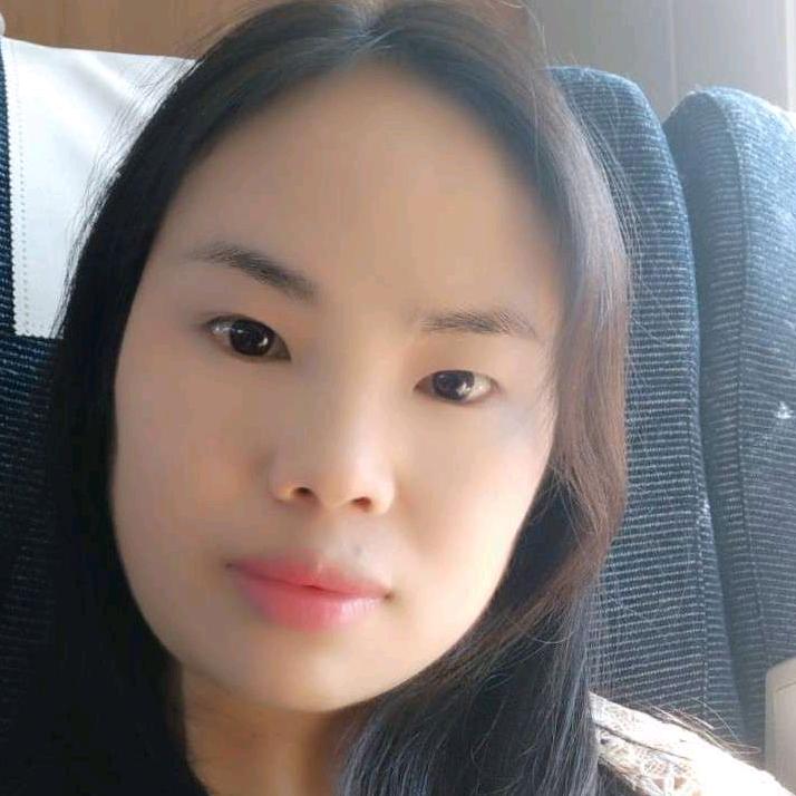 是轻芸呀