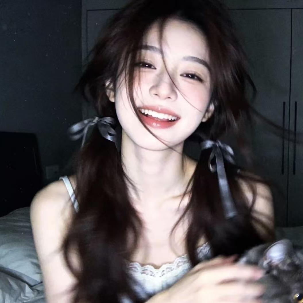 妍知意头像