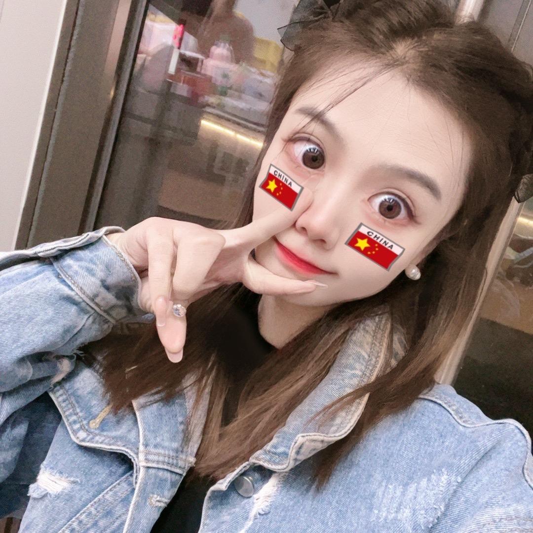 楠楠吃水果