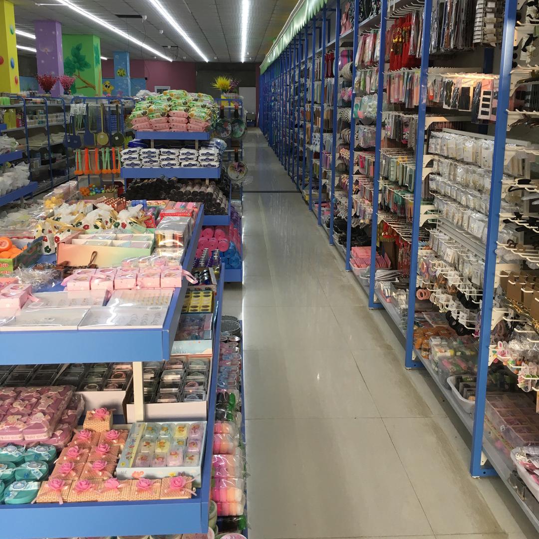 王寨义乌小商品2元店（名仕台球俱乐部）