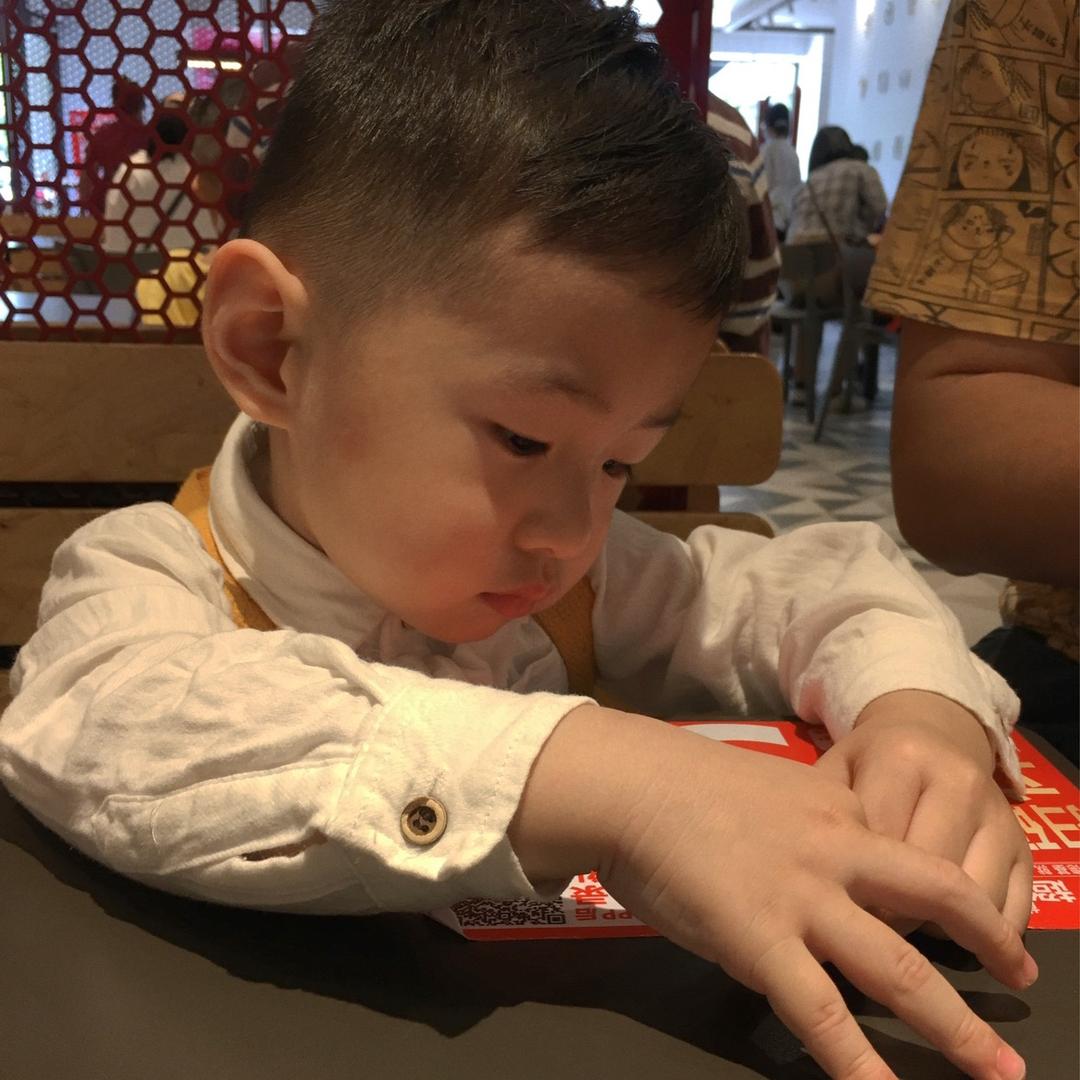 小渝爱吃鱼🐟